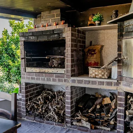 Paradise Farm With Pool And Jacuzzi In Douro Κατάλυμα σε φάρμα