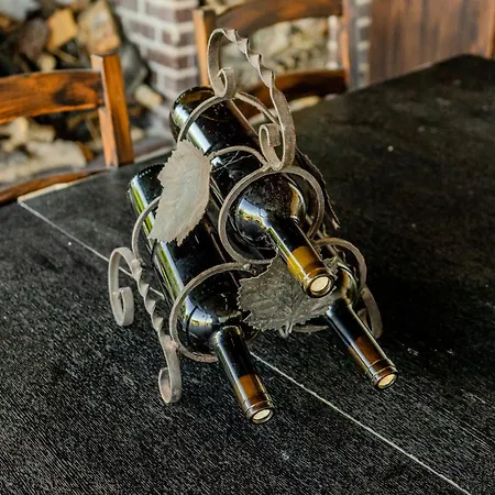 Paradise Farm With Pool And Jacuzzi In Douro Κατάλυμα σε φάρμα *