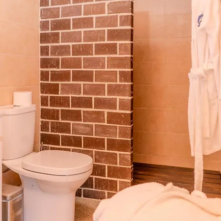 Paradise Farm With Pool And Jacuzzi In Douro Alojamento de Turismo Rural *