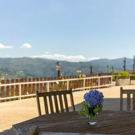 Quinta Baiao, Douro Valley Alojamento de Turismo Rural *