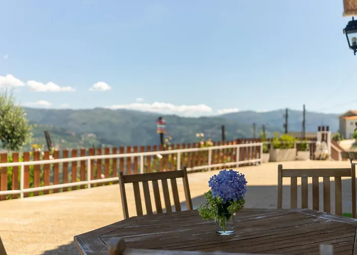 Quinta Baiao, Douro Valley Alojamento de Turismo Rural